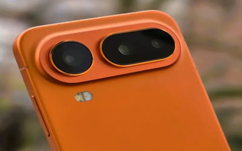 تصميم يماثل الآيفون لكنه يظل هاتفًا متميزًا – 25H